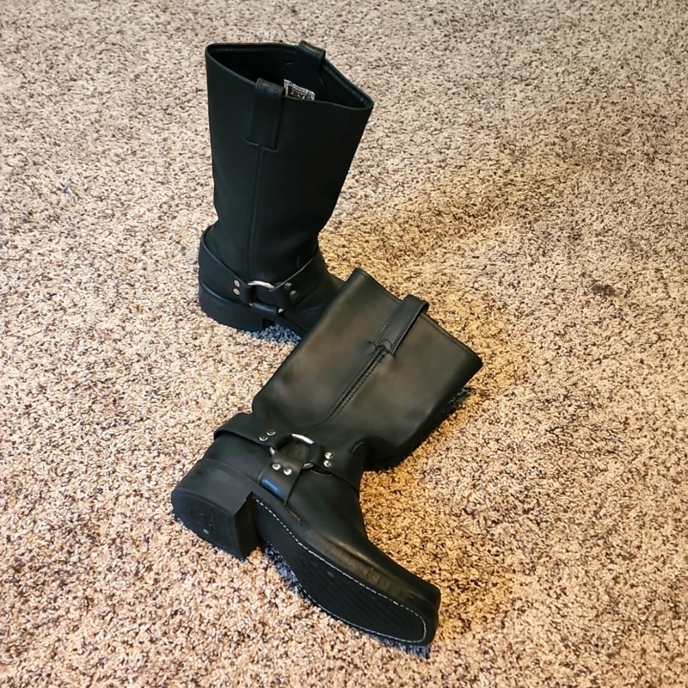 FRYE BOOTS